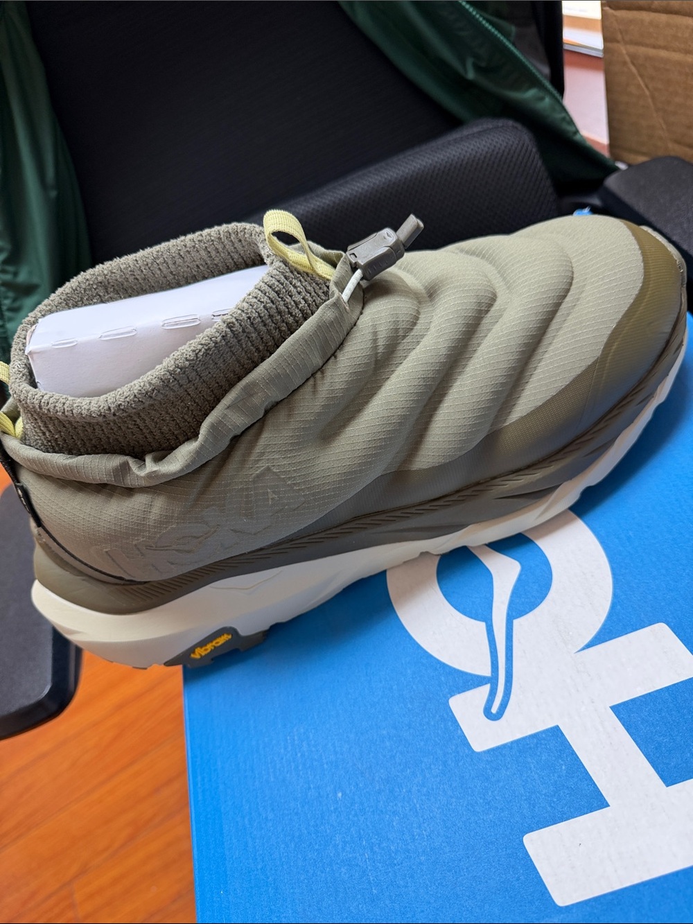 Hoka M Kaha 2 Frost Moc GTX in Olive Green and White